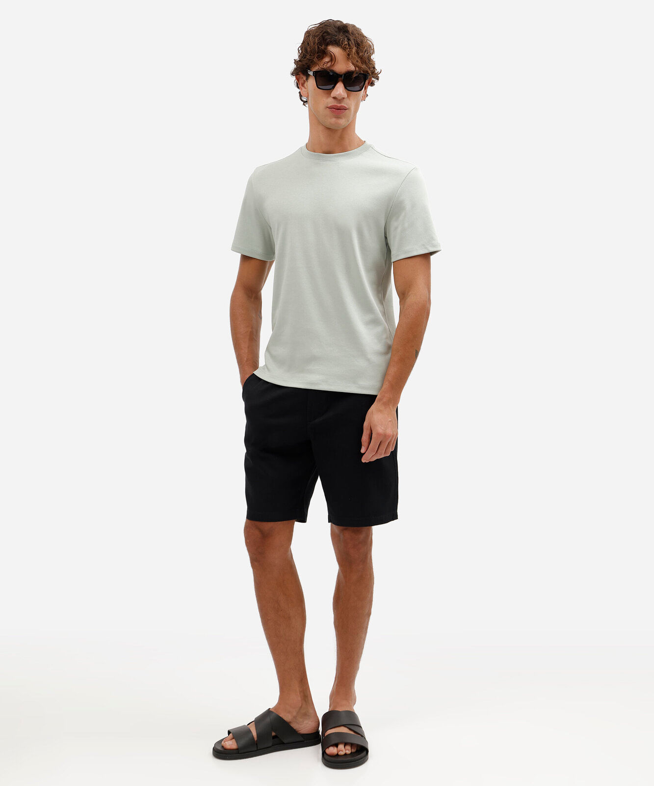 bermuda masculina de sarja cós elástico com bolso preta