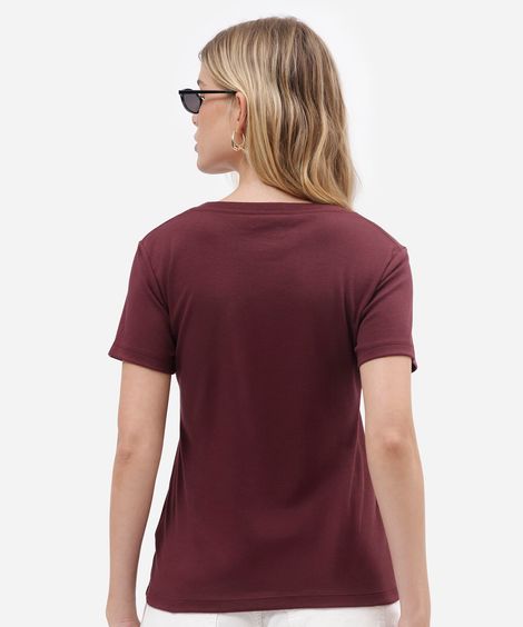 camiseta básica feminina de algodão com decote v vinho
