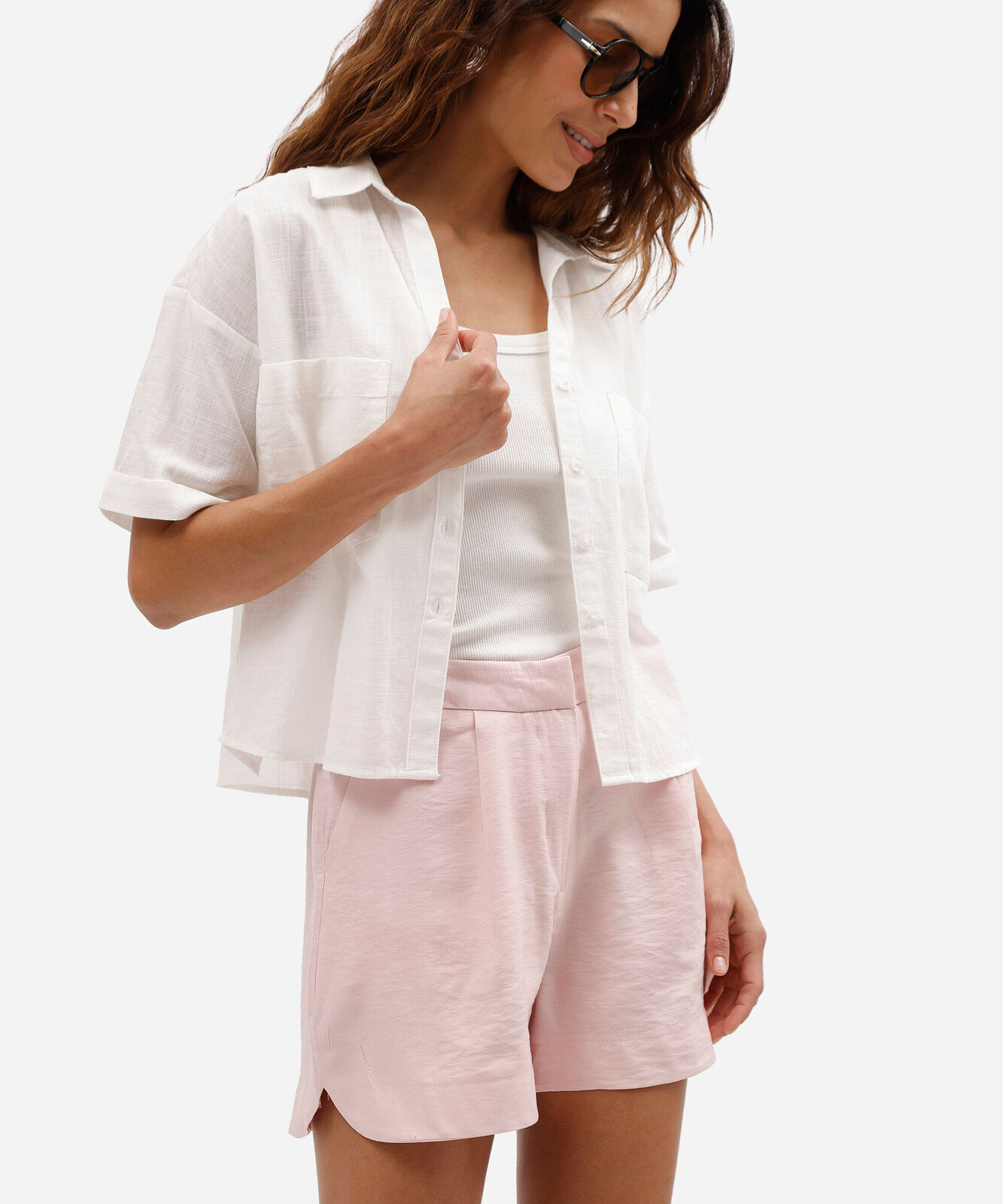 short feminino de viscose com pregas rosa