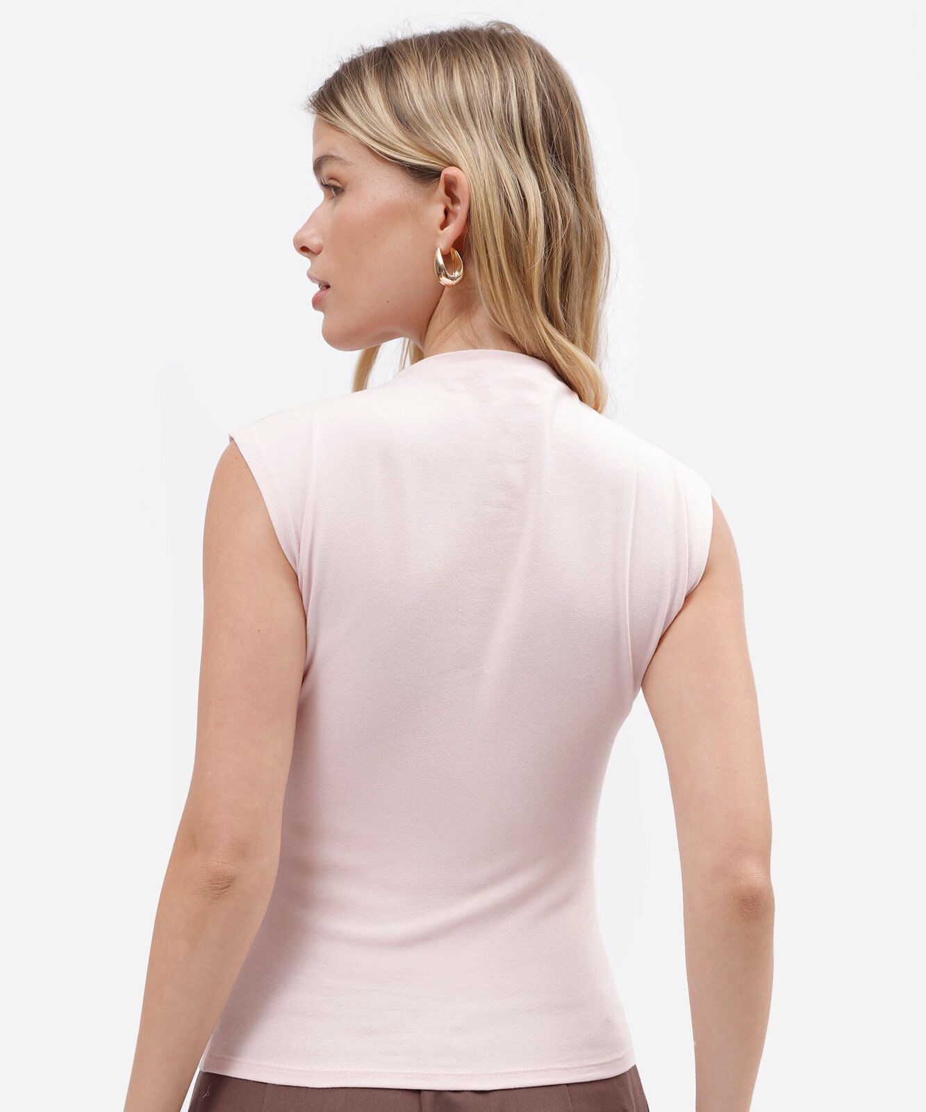 blusa feminina de gola alta em malha de algodão rosa