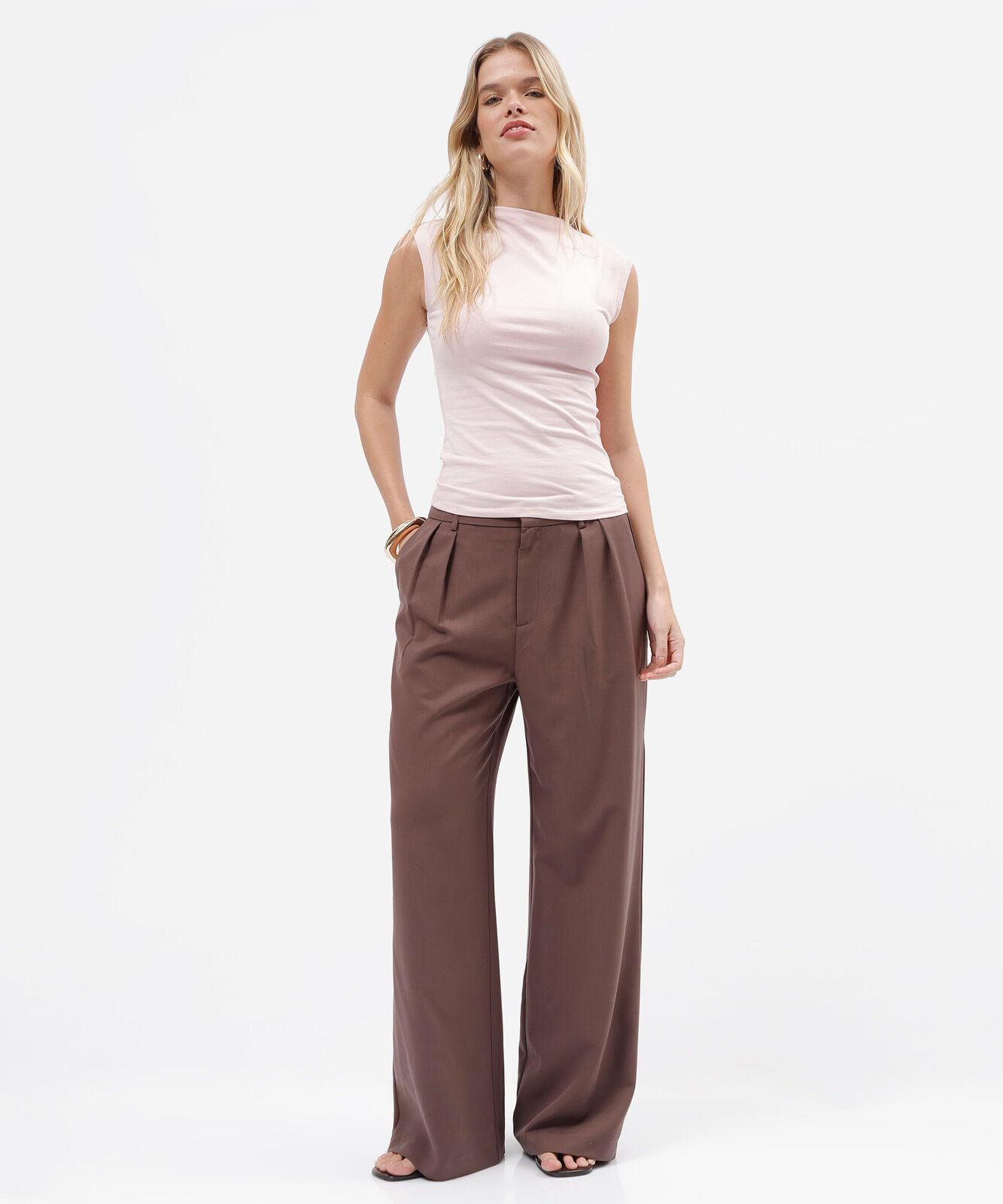 blusa feminina de gola alta em malha de algodão rosa