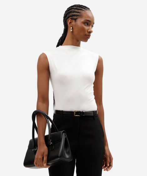 blusa feminina com gola alta em malha de algodão off white