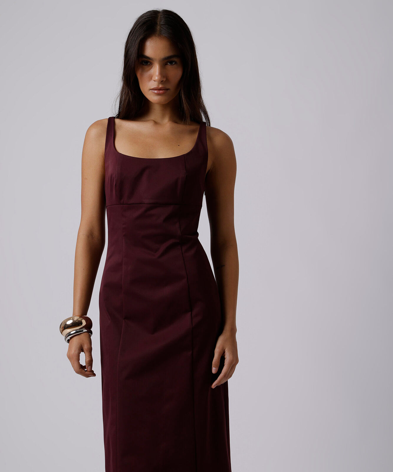 vestido longo feminino de alfaiataria decote quadrado mindset vinho