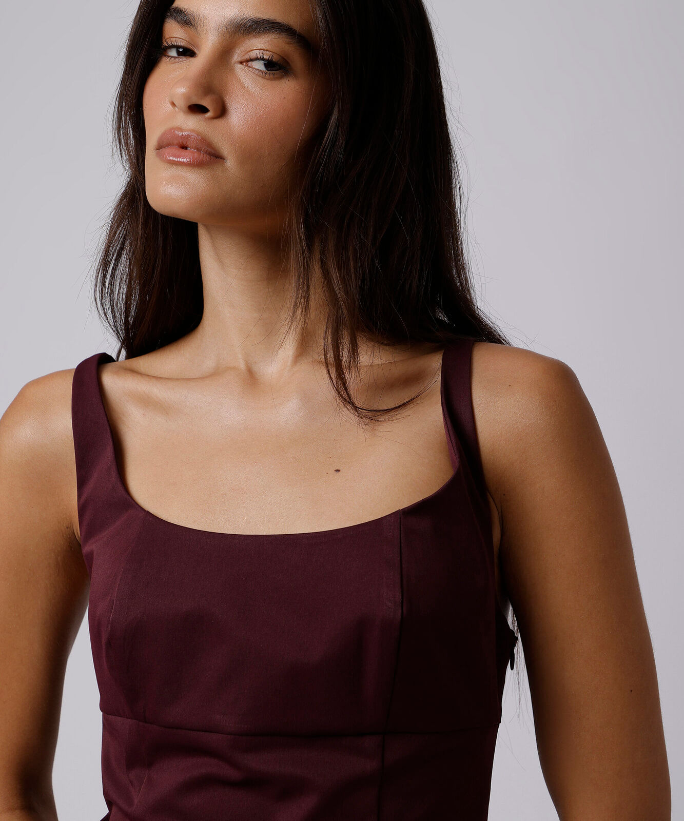 vestido longo feminino de alfaiataria decote quadrado mindset vinho