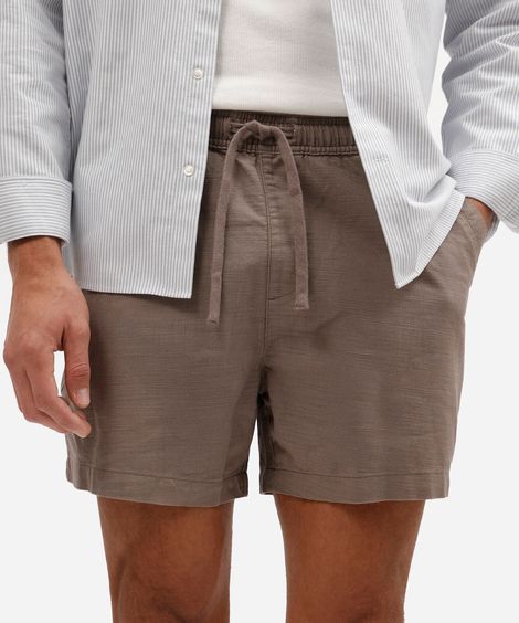 bermuda reta masculina de sarja cós elástico texturizada marrom