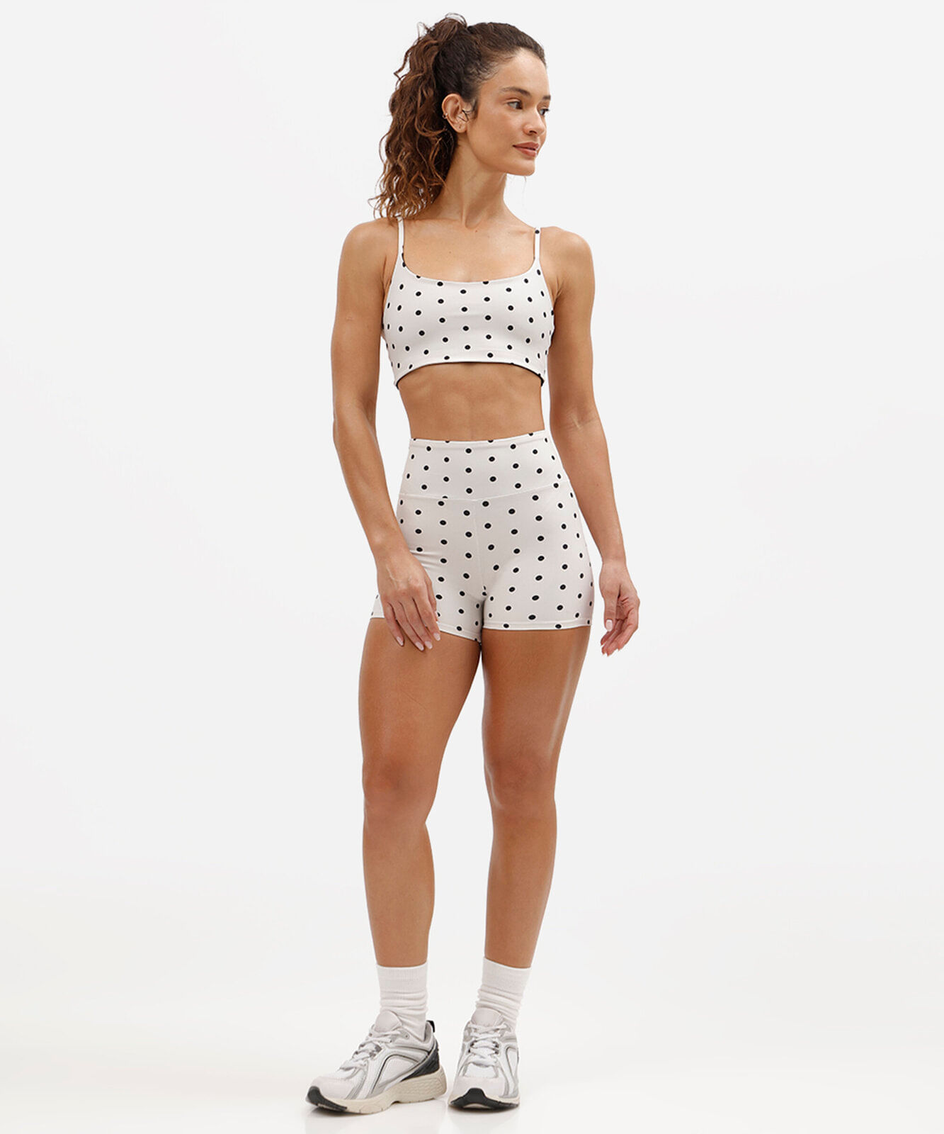 top esportivo feminino de poliamida alça fina poá off white