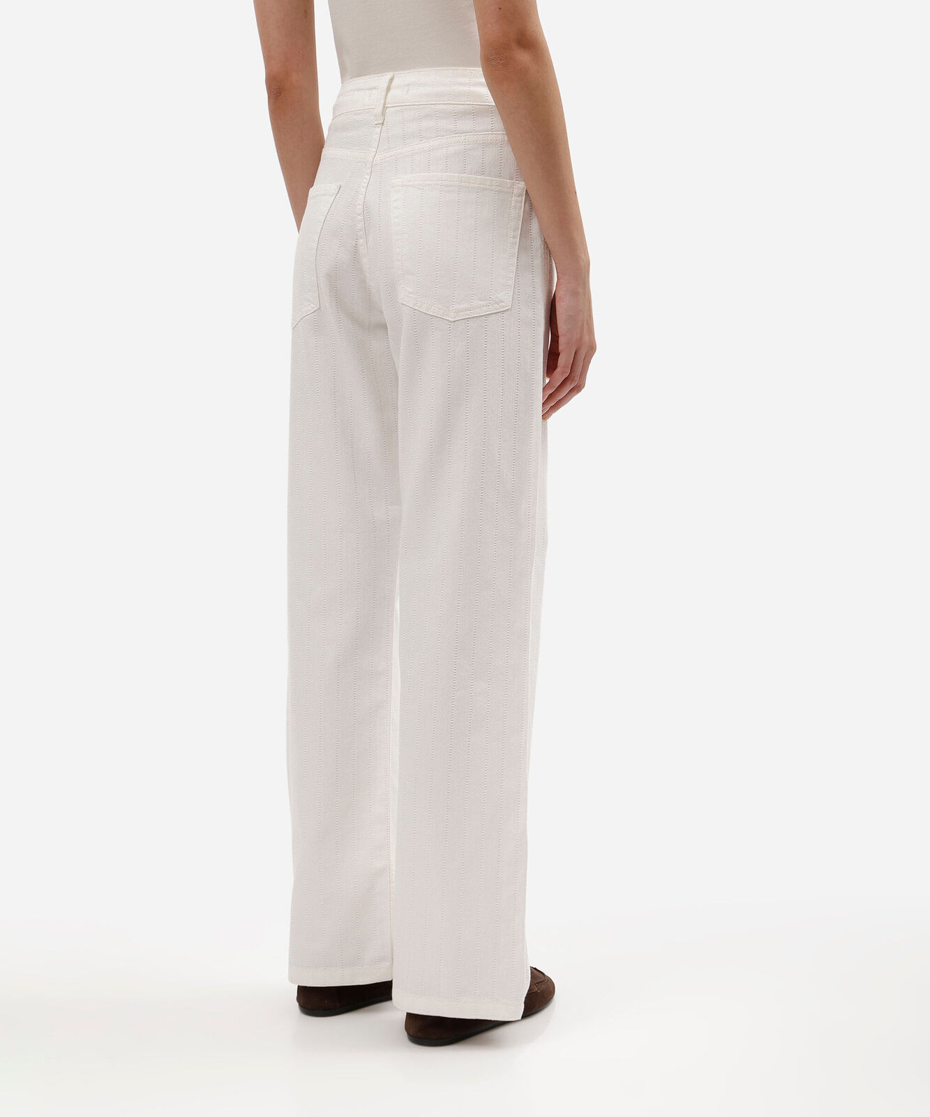 calça wide leg slim feminina de sarja cintura alta texturizada off white
