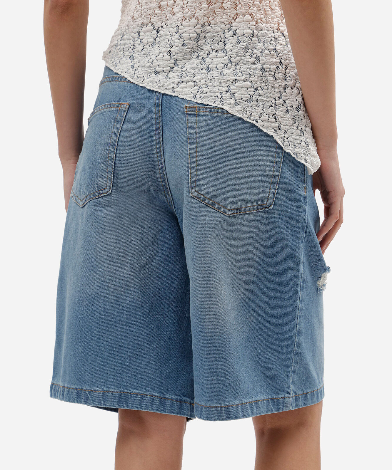 bermuda jorts feminina jeans cintura média destroyed azul