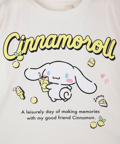 camiseta boxy cropped juvenil de algodão manga curta cinnamoroll com brinde off white