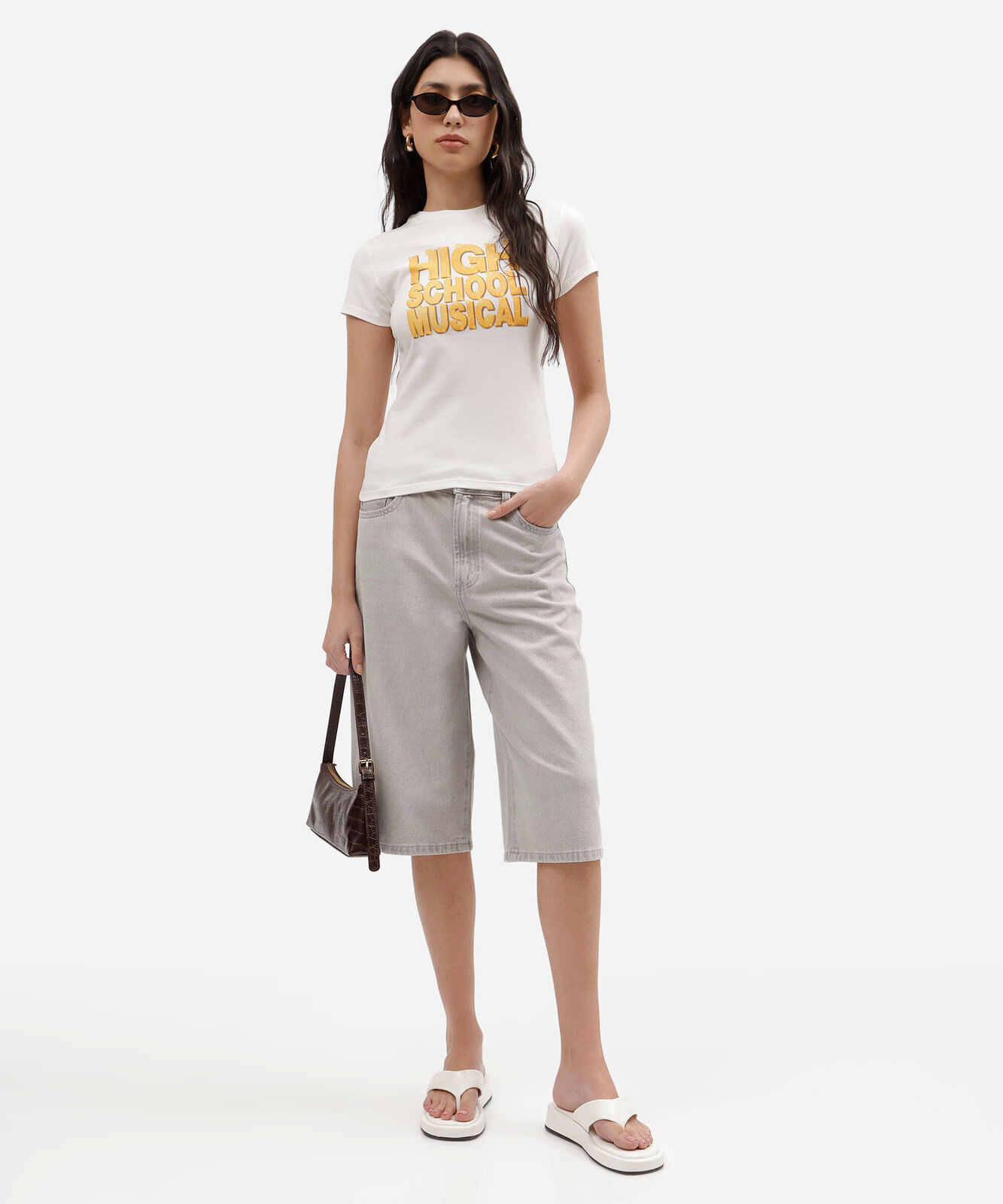 blusa baby look feminina de algodão manga curta high school musical off white