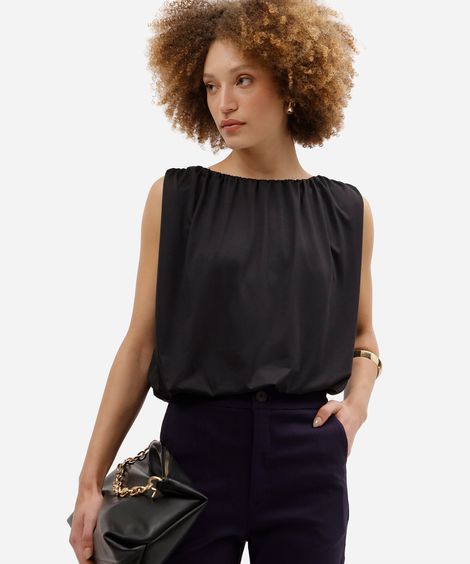 blusa feminina balonê de malha com decote redondo preta