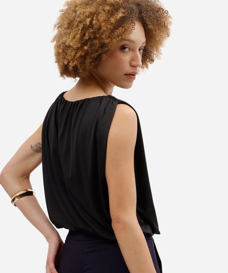 blusa feminina balonê de malha com decote redondo preta