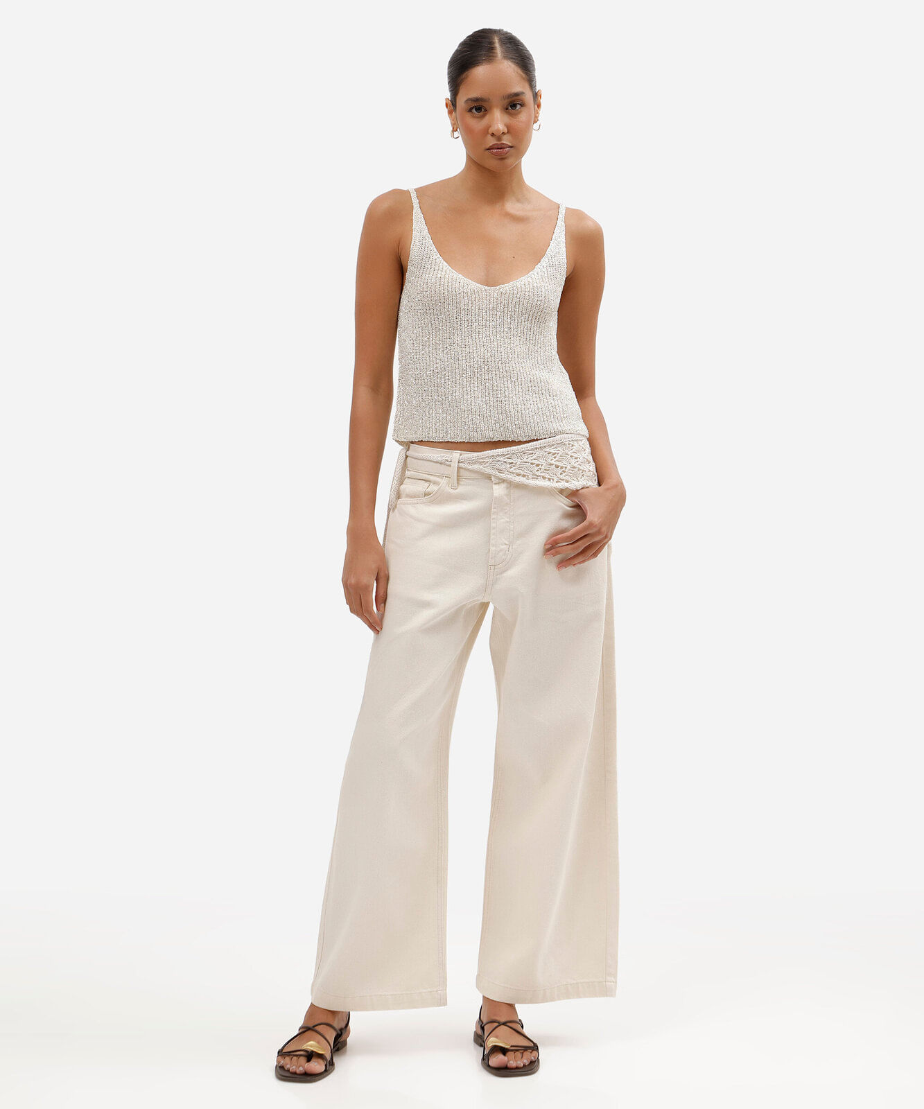 calça wide leg cropped feminina de sarja cintura alta com lenço bege