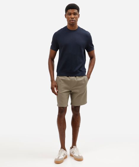 bermuda masculina relaxed de sarja com cós elástico e amarração verde