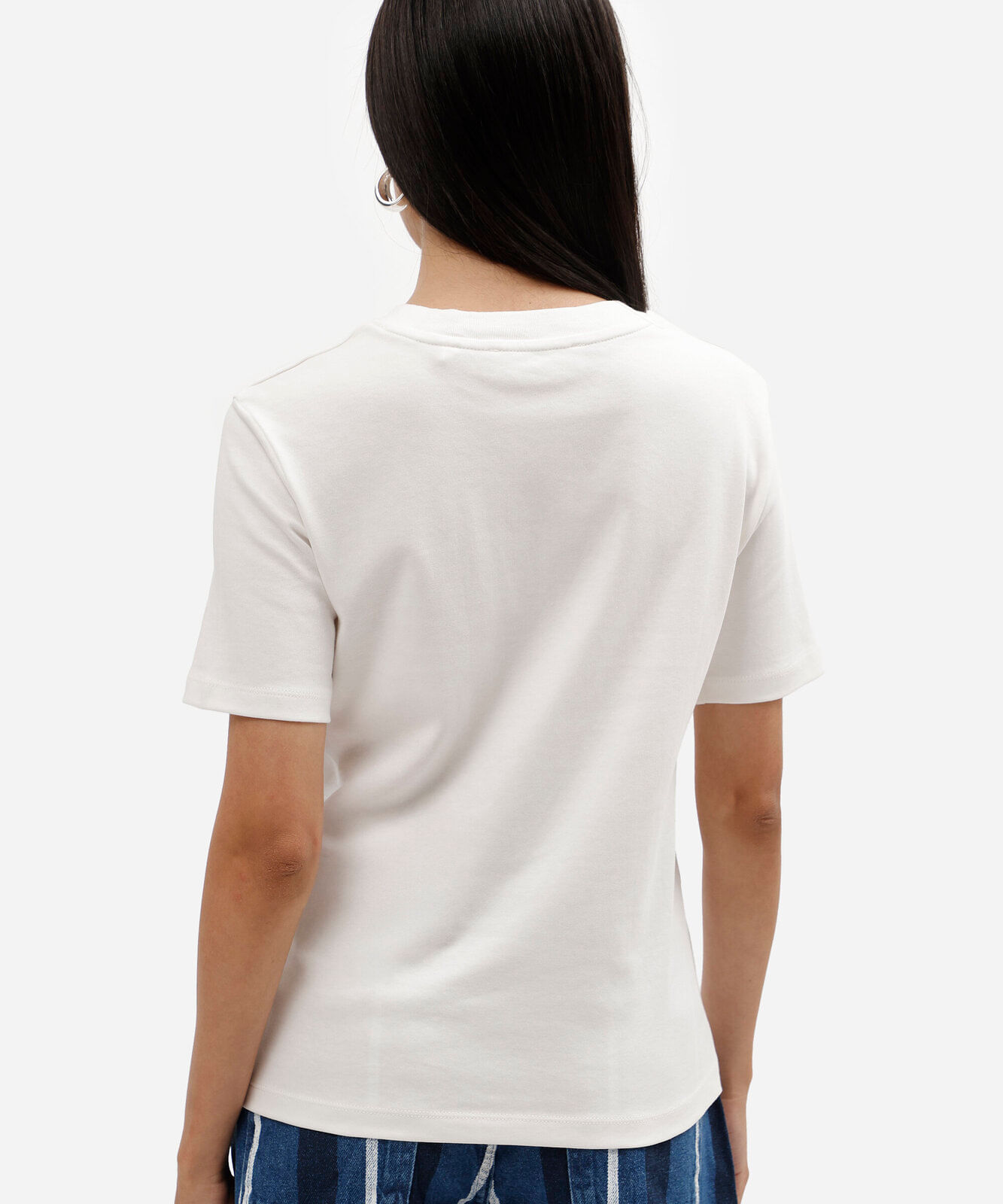 camiseta feminina de algodão peruano manga curta básica off white