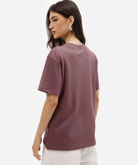 camiseta básica feminina de algodão peruano oversized com fendas roxa