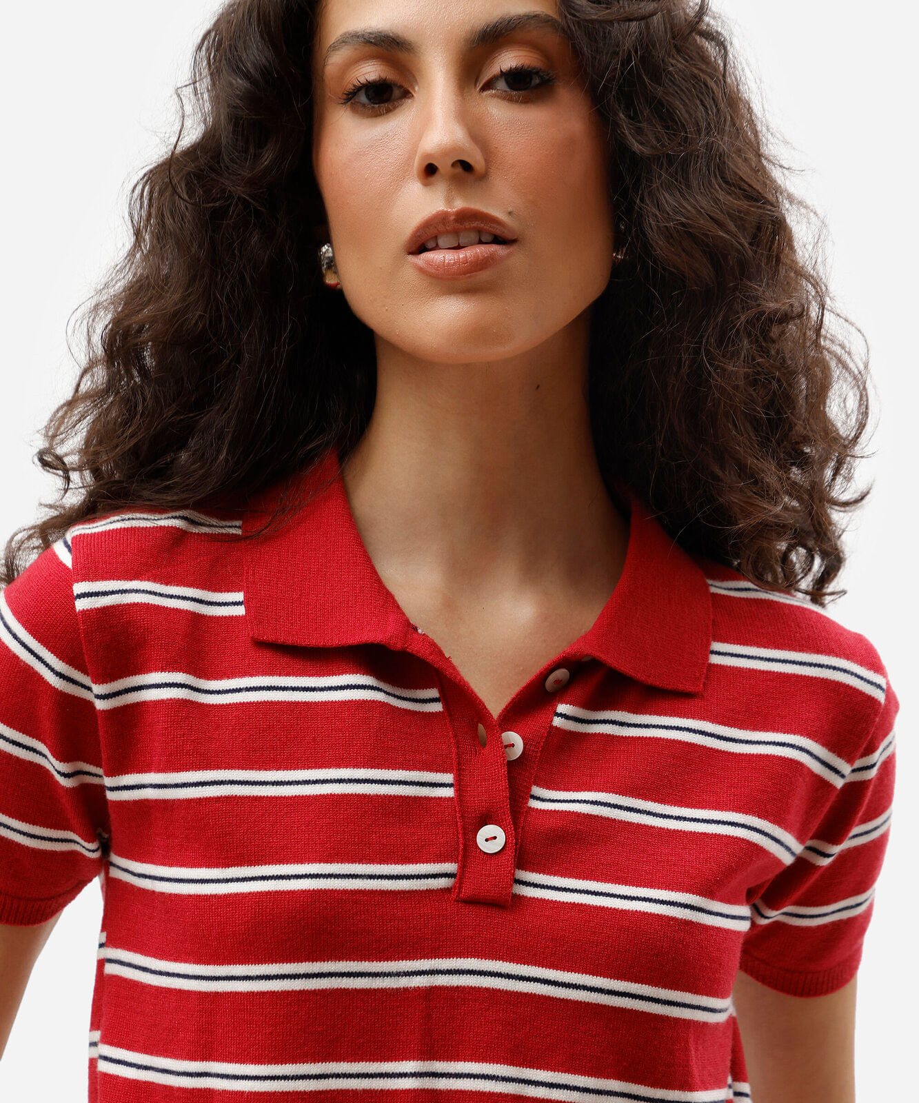 polo feminina de tricot manga curta listrada vermelha
