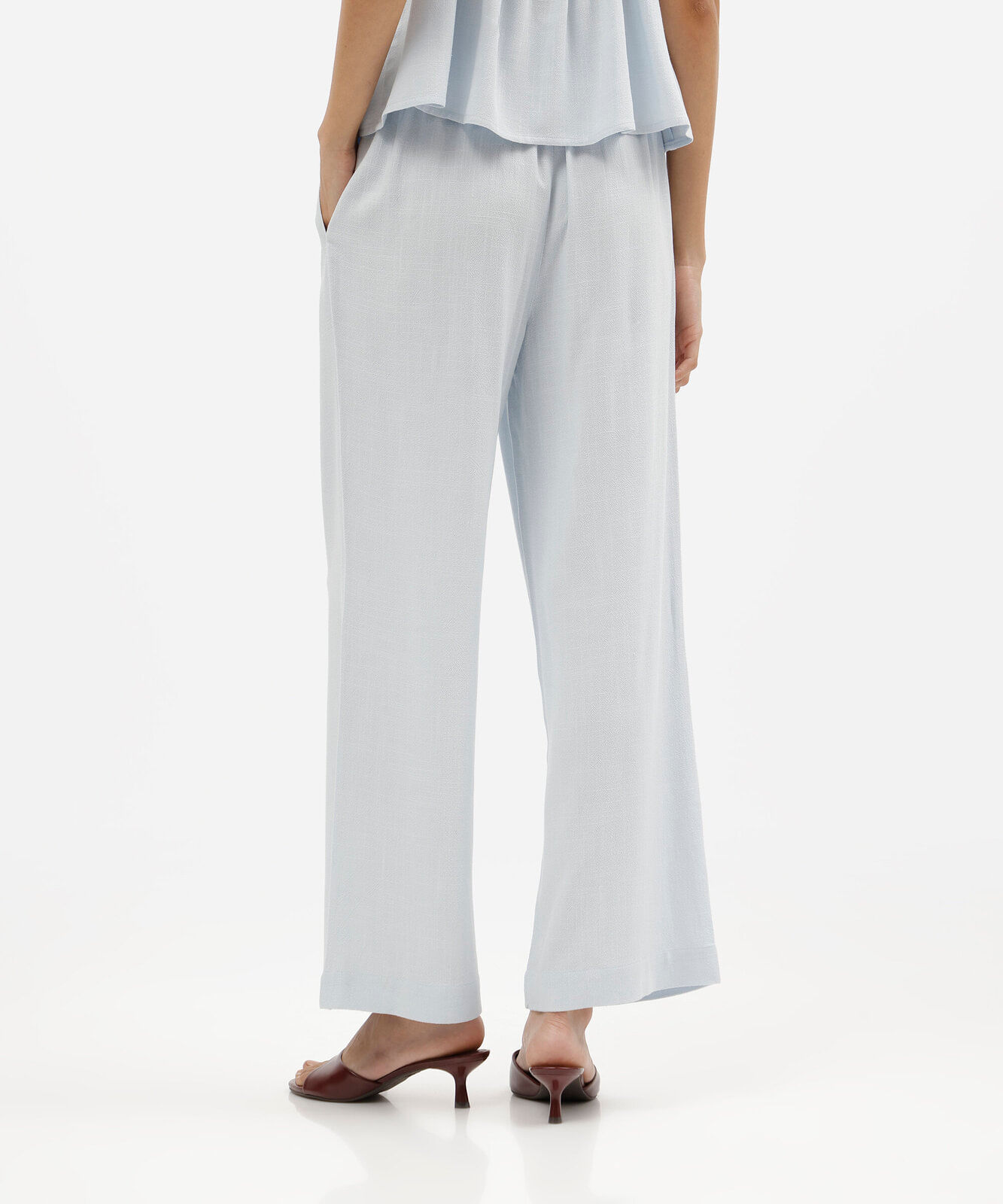 calça clochard feminina com linho azul