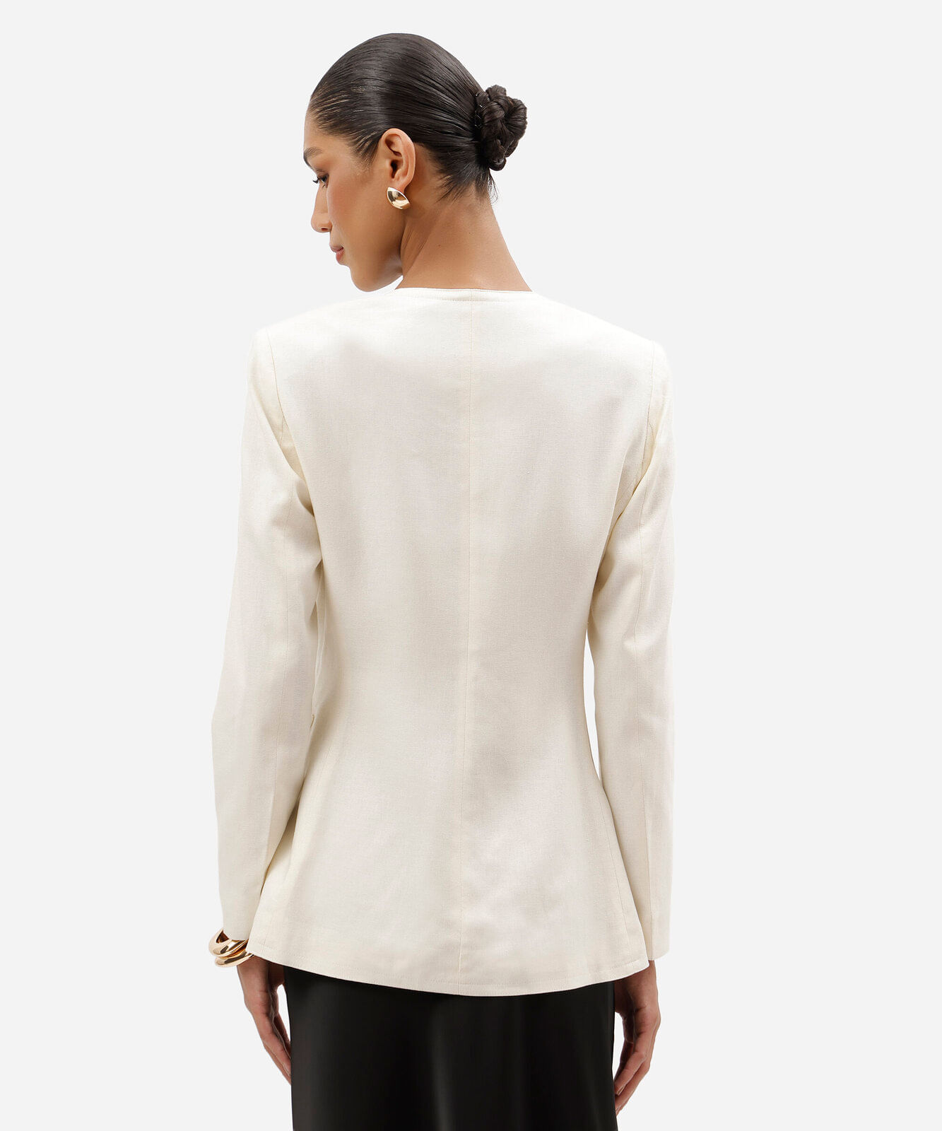 blazer feminino com linho decote redondo bege
