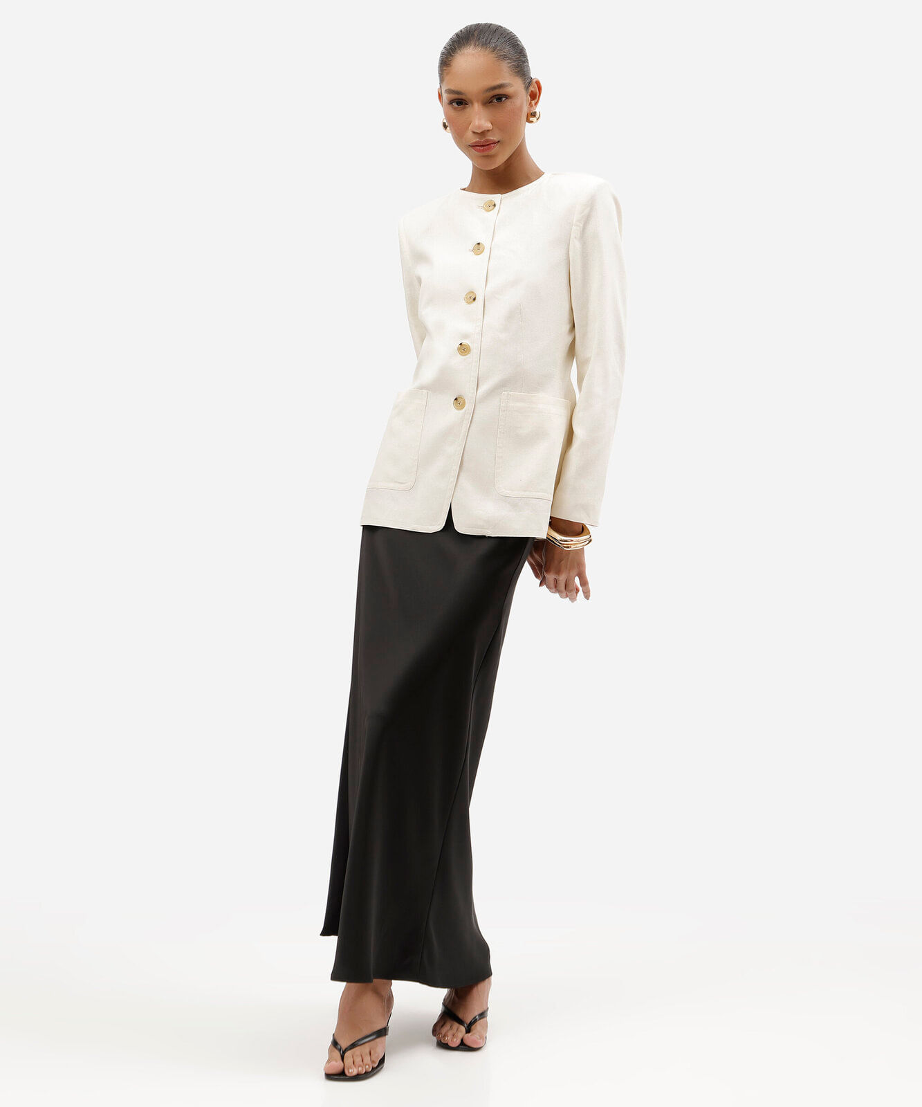 blazer feminino com linho decote redondo bege