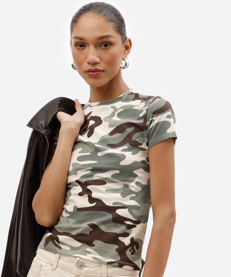 camiseta baby look feminina de algodão manga curta camuflada básica verde