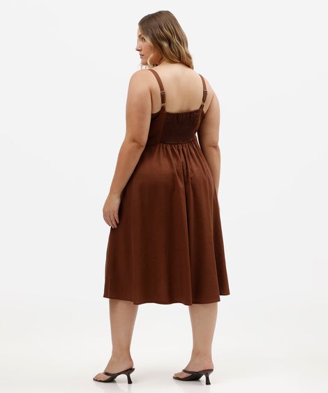 vestido midi com linho e fenda plus size marrom