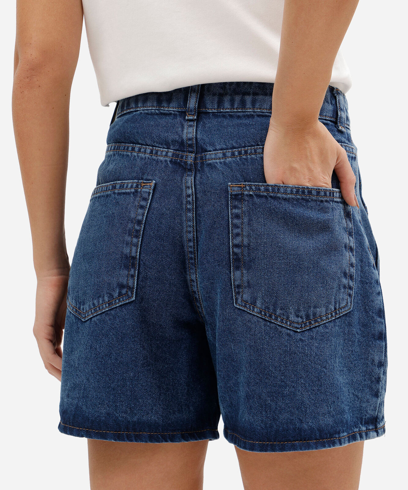 short feminino jeans cintura alta com fendas azul