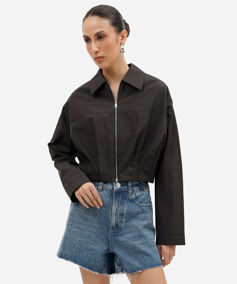 jaqueta cropped feminina com pregas preta