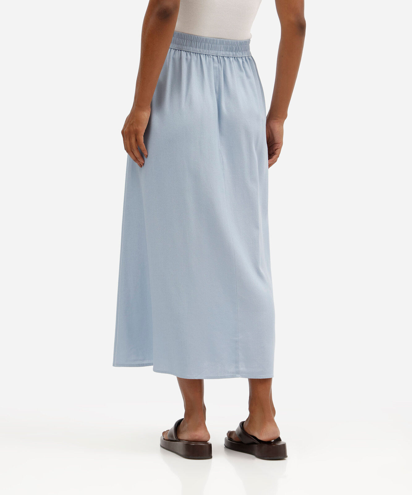 saia midi feminina com linho e bolsos nas laterais azul