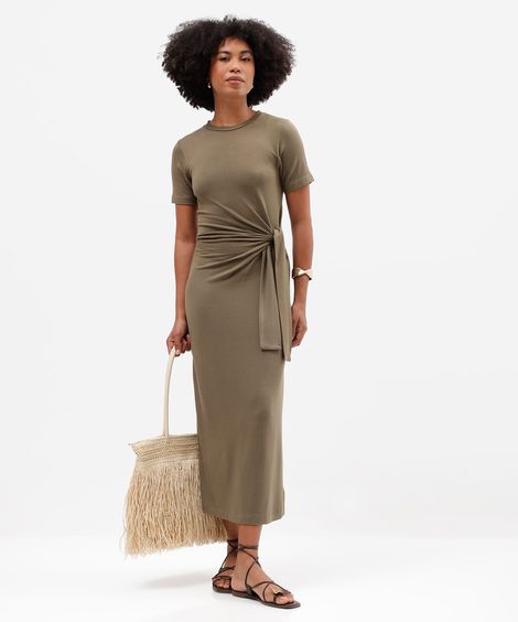 vestido midi em moletinho com manga curta e amarração verde