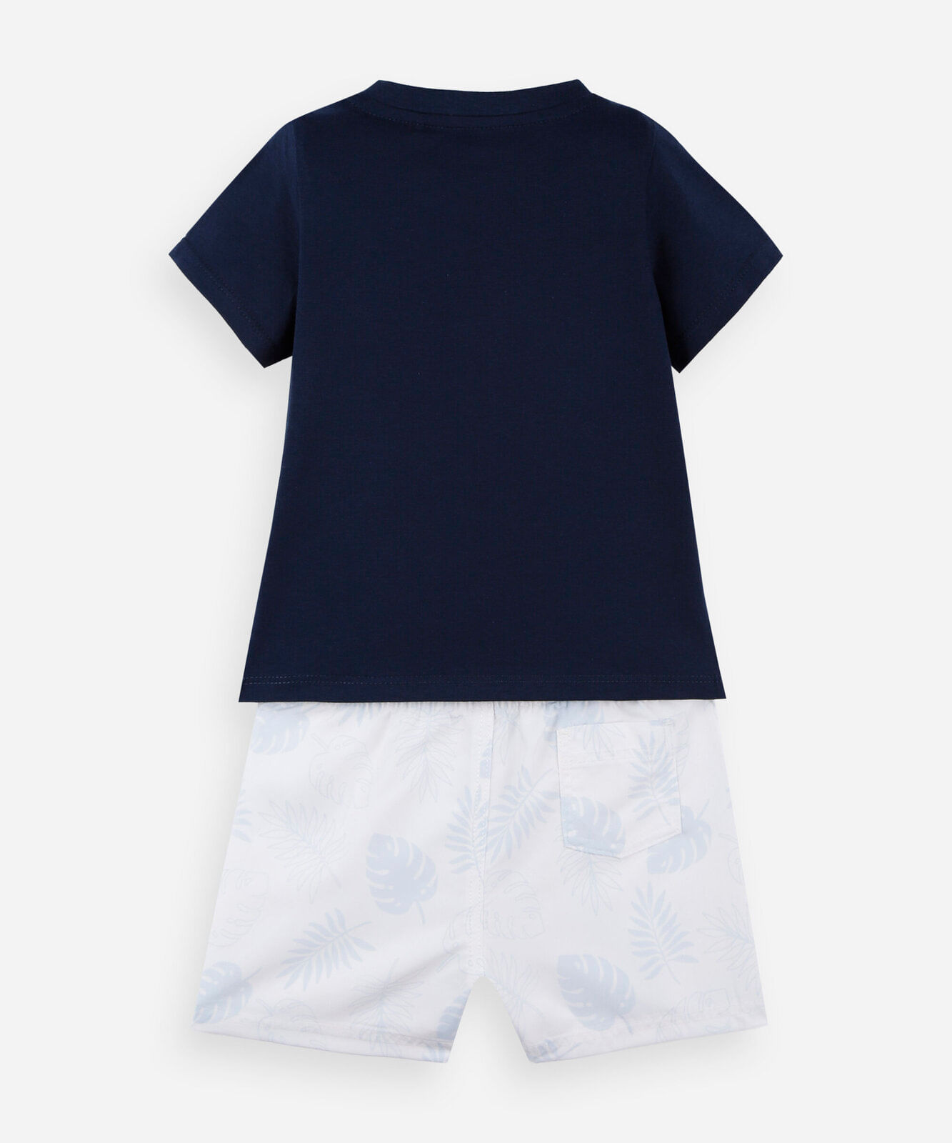 conjunto curto infantil menino com camiseta de tubarão e short listrado azul