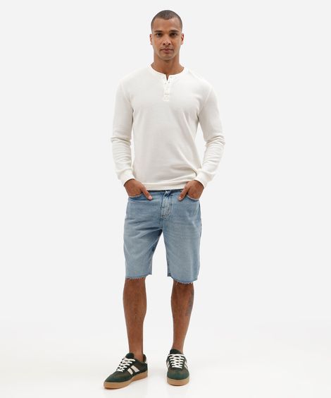 bermuda jeans masculina slim destroyed com barra desfiada jeans azul