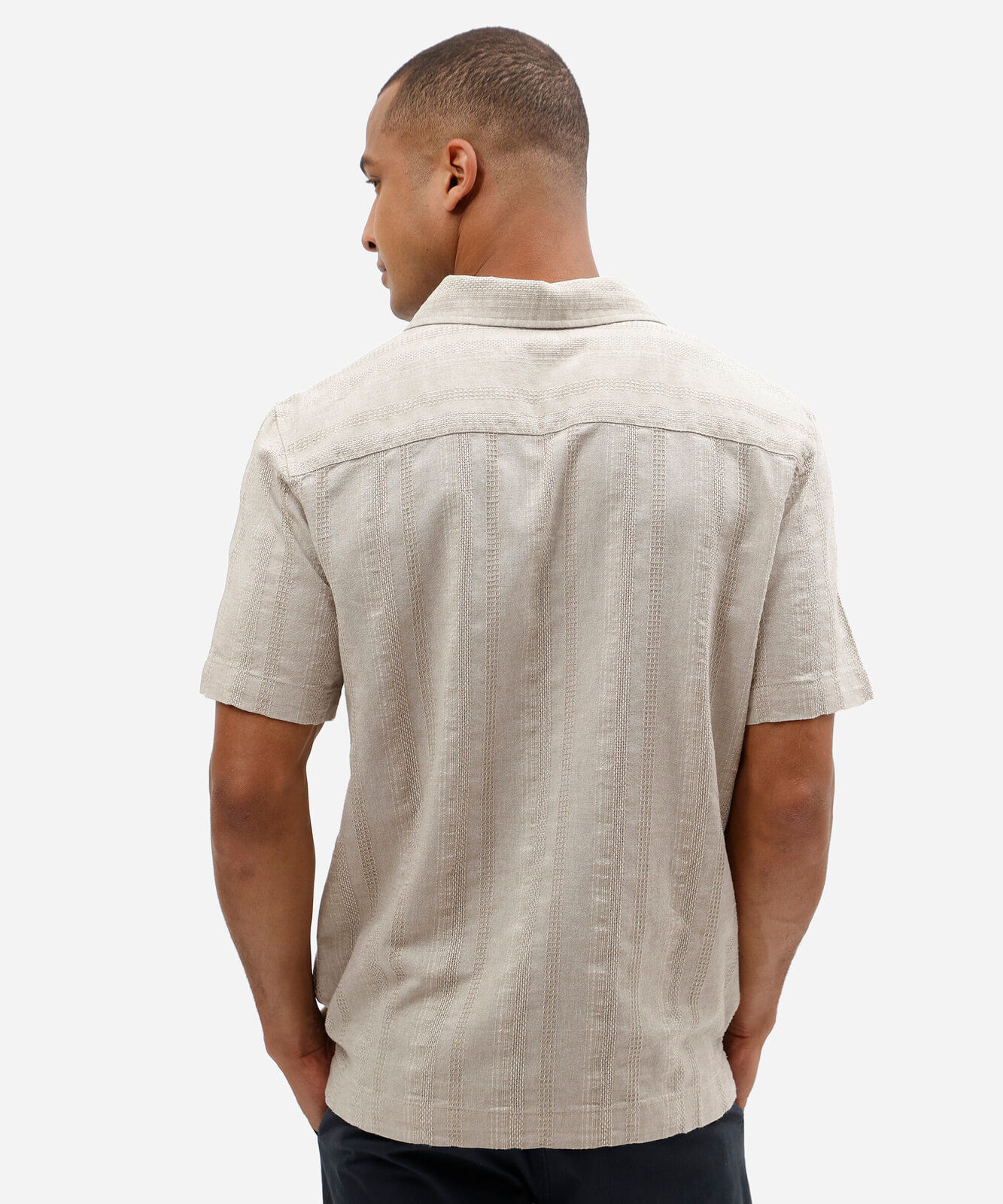 camisa masculina comfort de algodão com linho texturizada bege