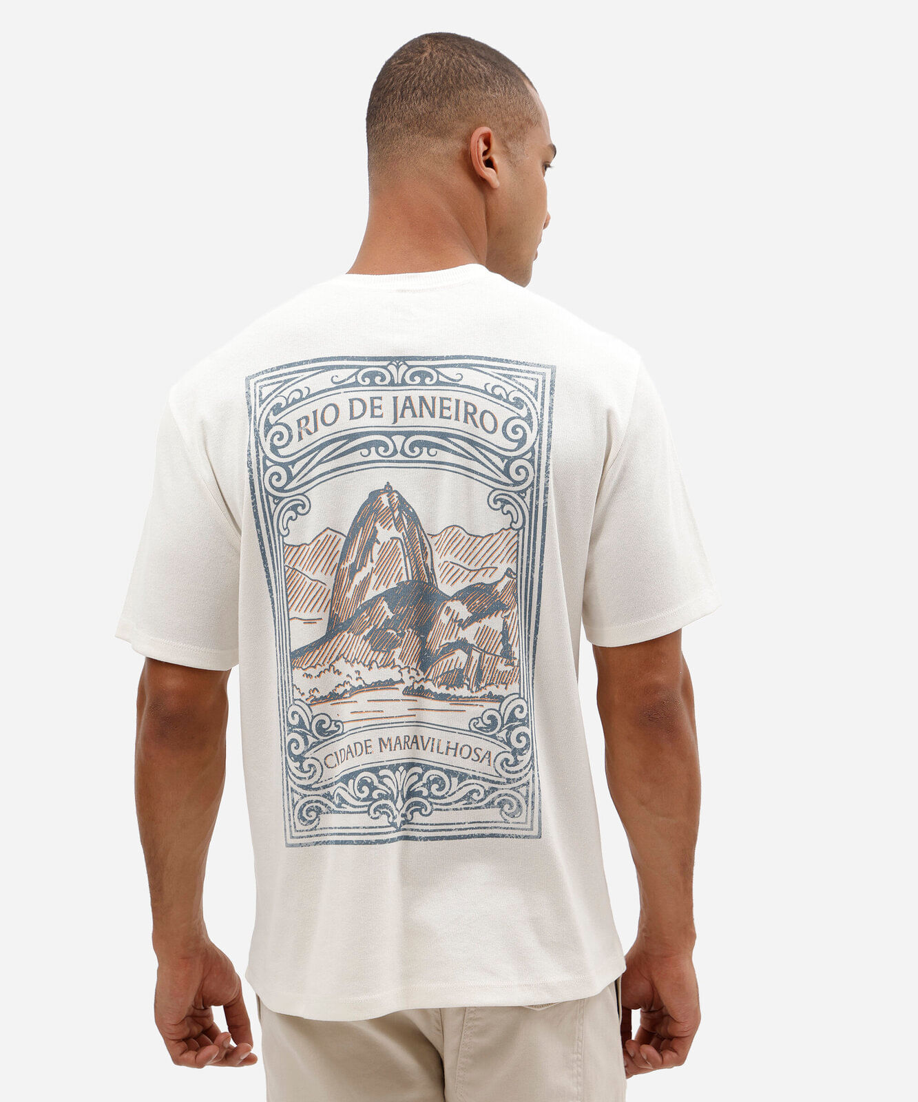 camiseta masculina comfort de algodão estampada off white