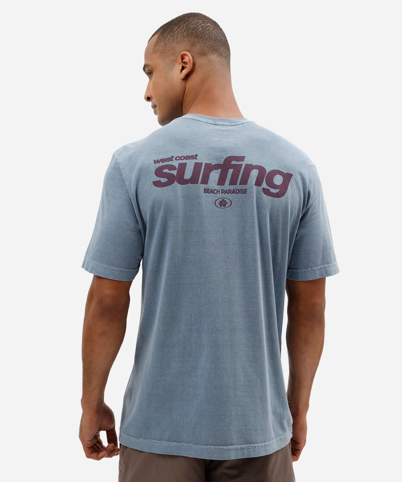 camiseta masculina comfort em algodão estonado com estampa surfing nas costas azul