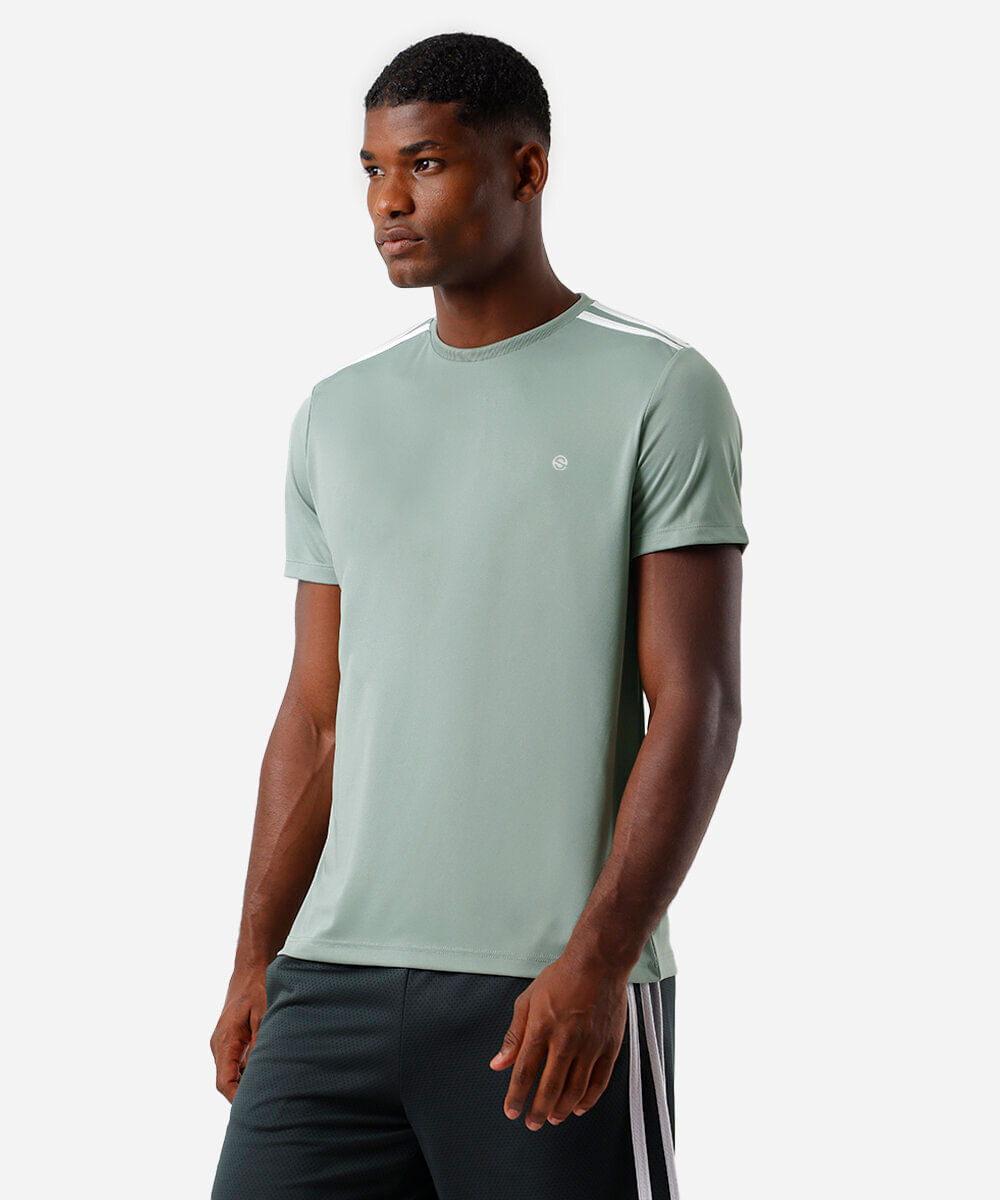 camiseta masculina com listras verde