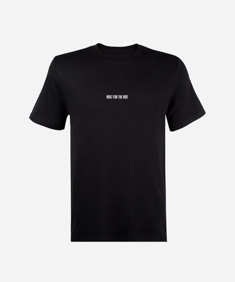 camiseta masculina comfort com estampa de capacetes nas costas preta