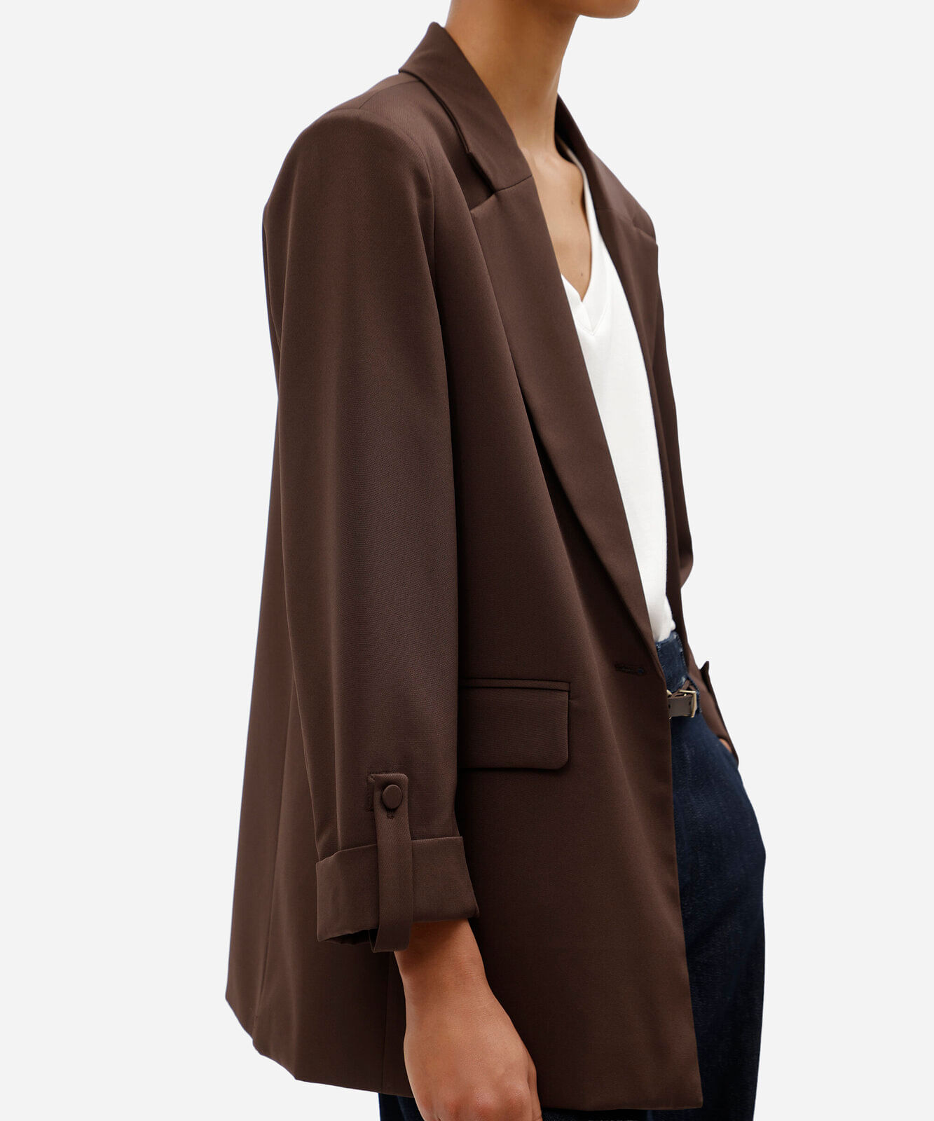 blazer de alfaiataria feminino com martingale marrom