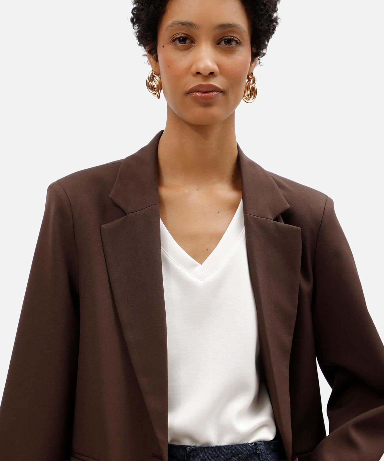 blazer de alfaiataria feminino com martingale marrom