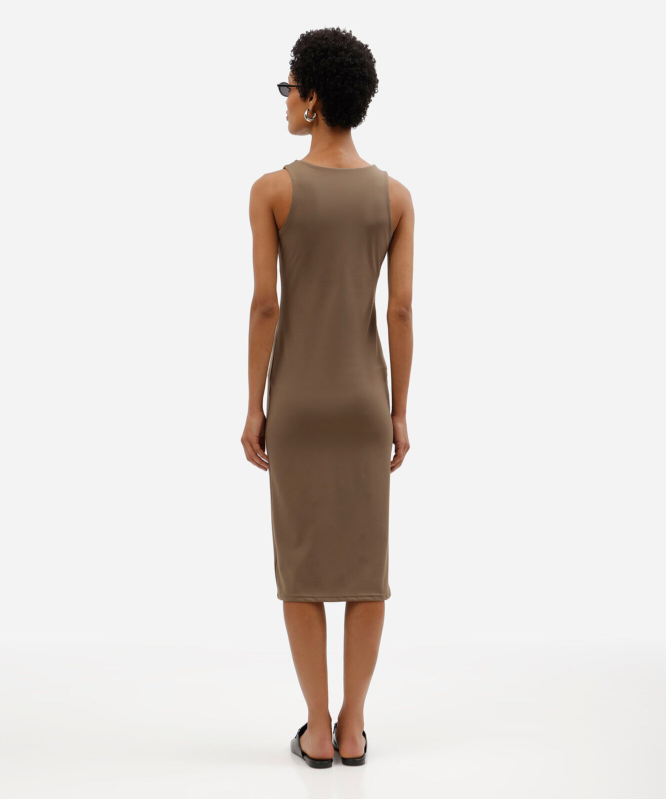 vestido midi feminino básico de poliamida com bojo removível marrom