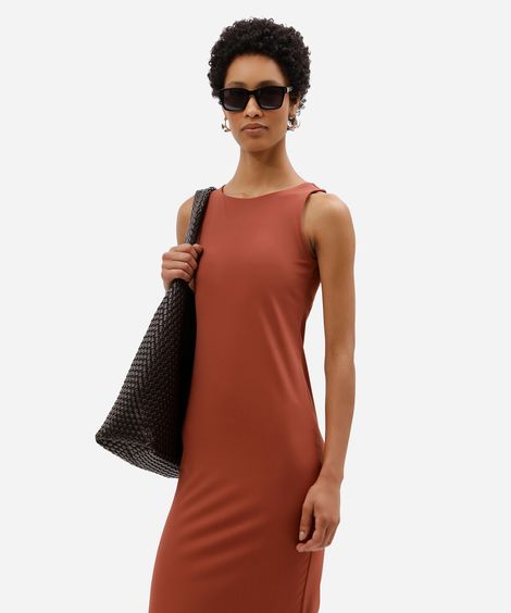 vestido midi feminino básico de poliamida com bojo removível marrom