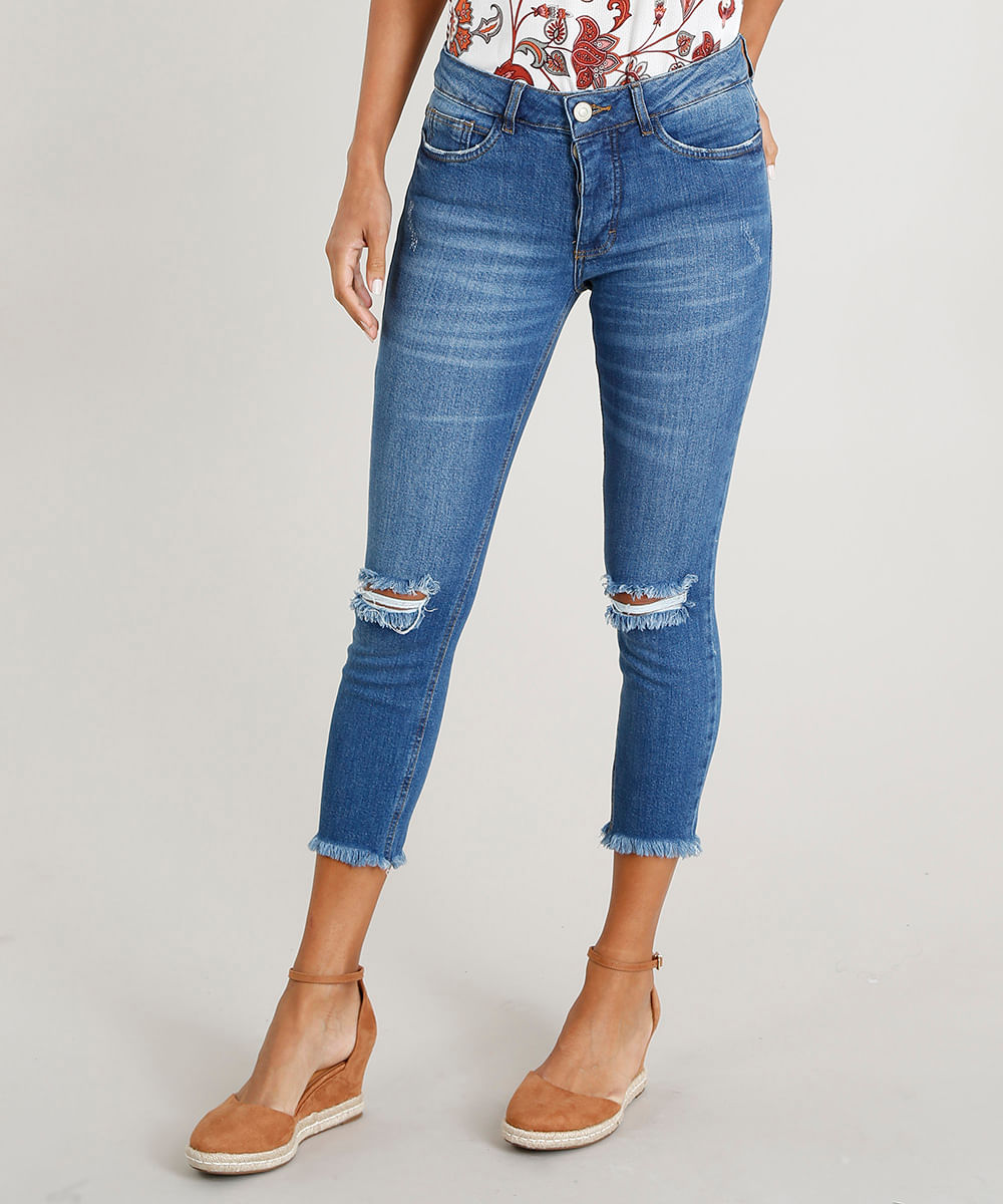 Calca-Jeans-Feminina-Cropped-com-Rasgos-Azul-Medio-9458582-Azul_Medio_1