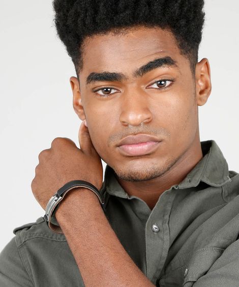 Pulseira Masculina com Aviamento Preta
