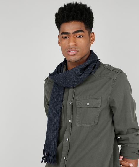 Cachecol Masculino Básico em Tricô com Franjas Azul Marinho